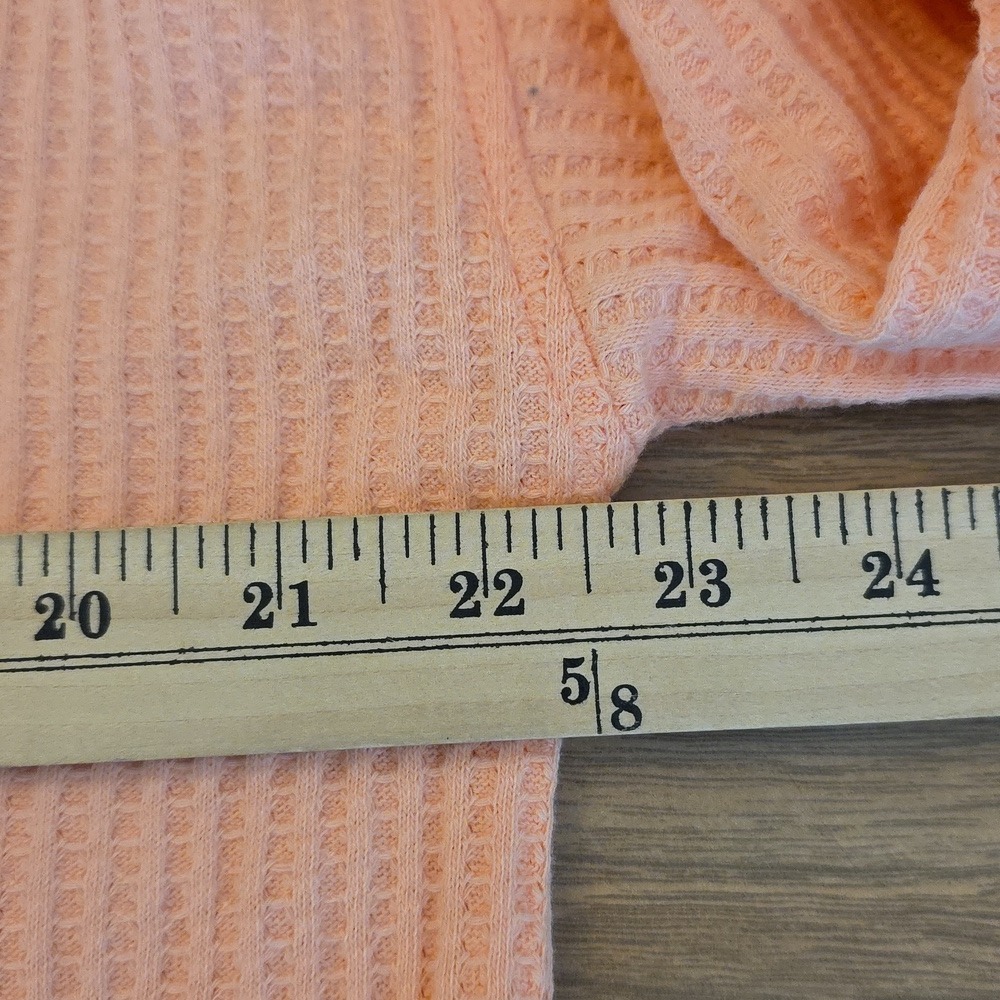 Old Navy Cozy Waffle Knit Henley Top Oversized Light Peach Pullover Small New - Picture 8 of 11